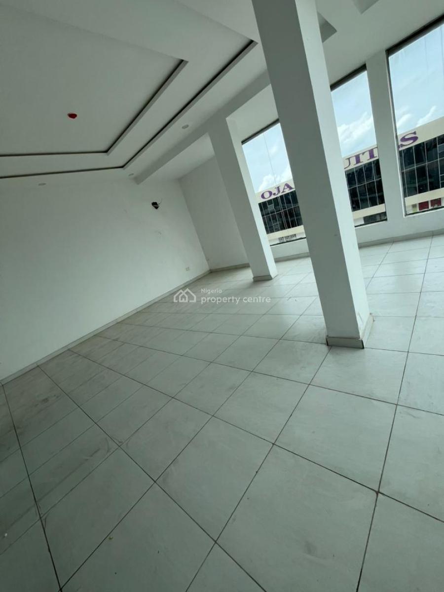 Massive Shop Space, Ojaja Mall, Lekki Phase 2, Lekki, Lagos, Office Space for Rent