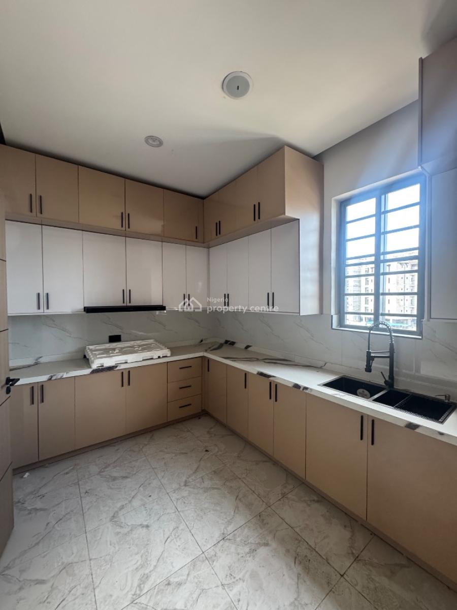 Brand New Two (2) Bedroom Apartment, Lekki Phase 1, Lekki, Lagos, Flat / Apartment for Rent