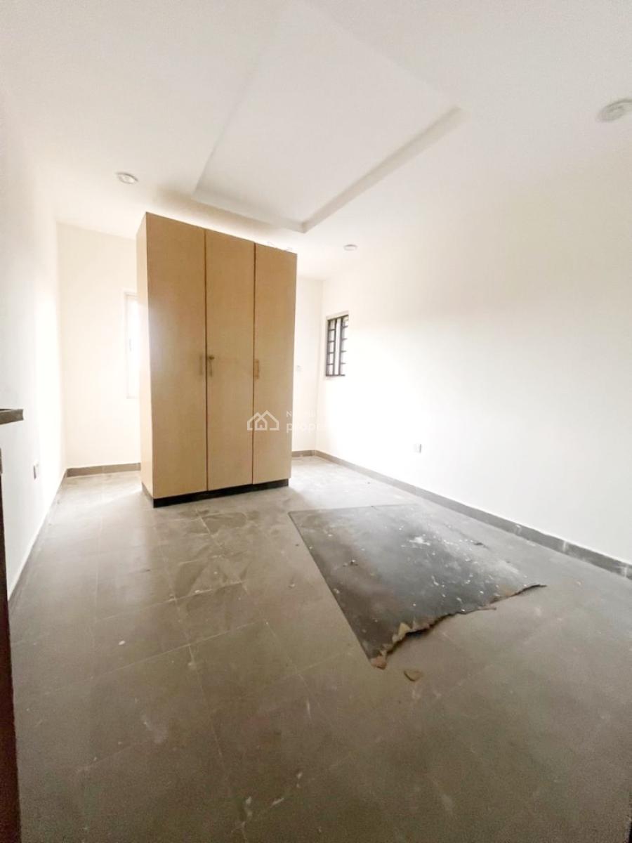 Luxury 3 Bedroom Flat, Gra Phase 1, Magodo, Lagos, Flat / Apartment for Rent