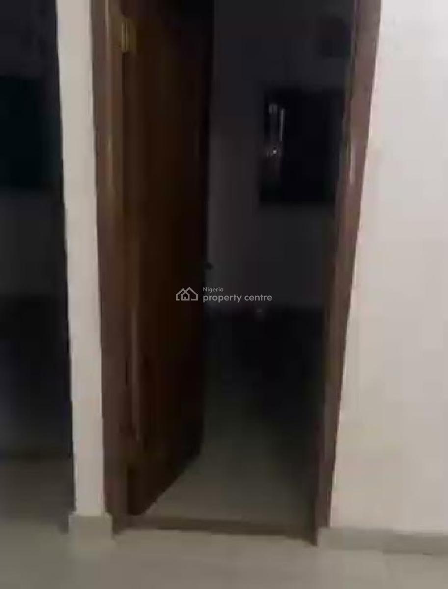 Spacious 4 Bedroom Semi Detached House with 2 Room Bq in Ikoyi Lagos, Dolphin Estate Ikoyi Lagos, Ikoyi, Lagos, Detached Duplex for Rent