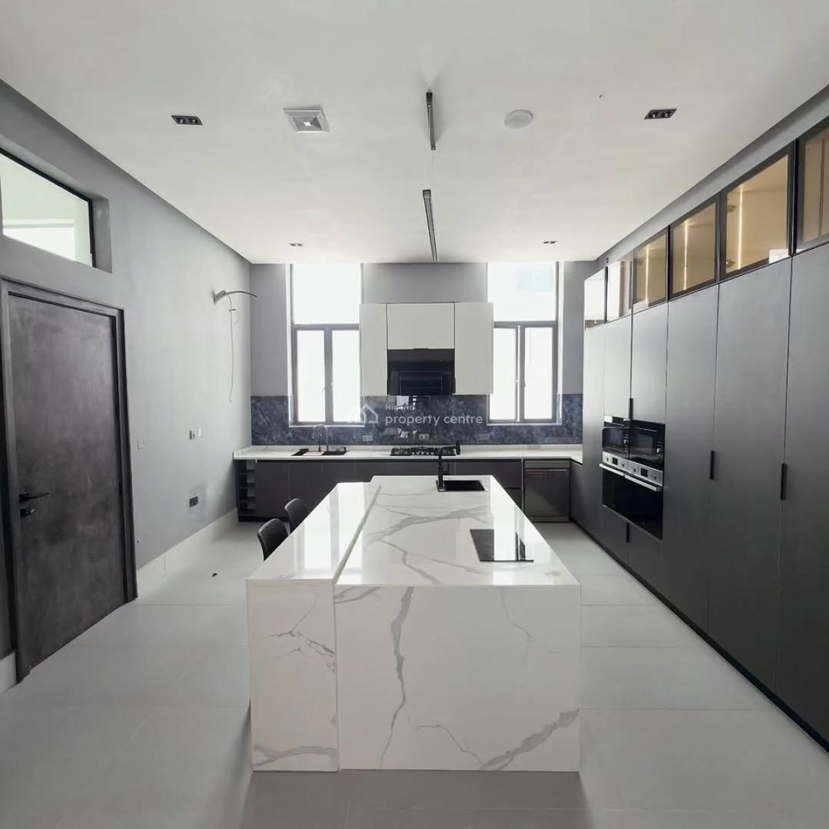 7 Bedroom Duplex with Bq, Asokoro Abuja, Asokoro District, Abuja, Detached Duplex for Sale