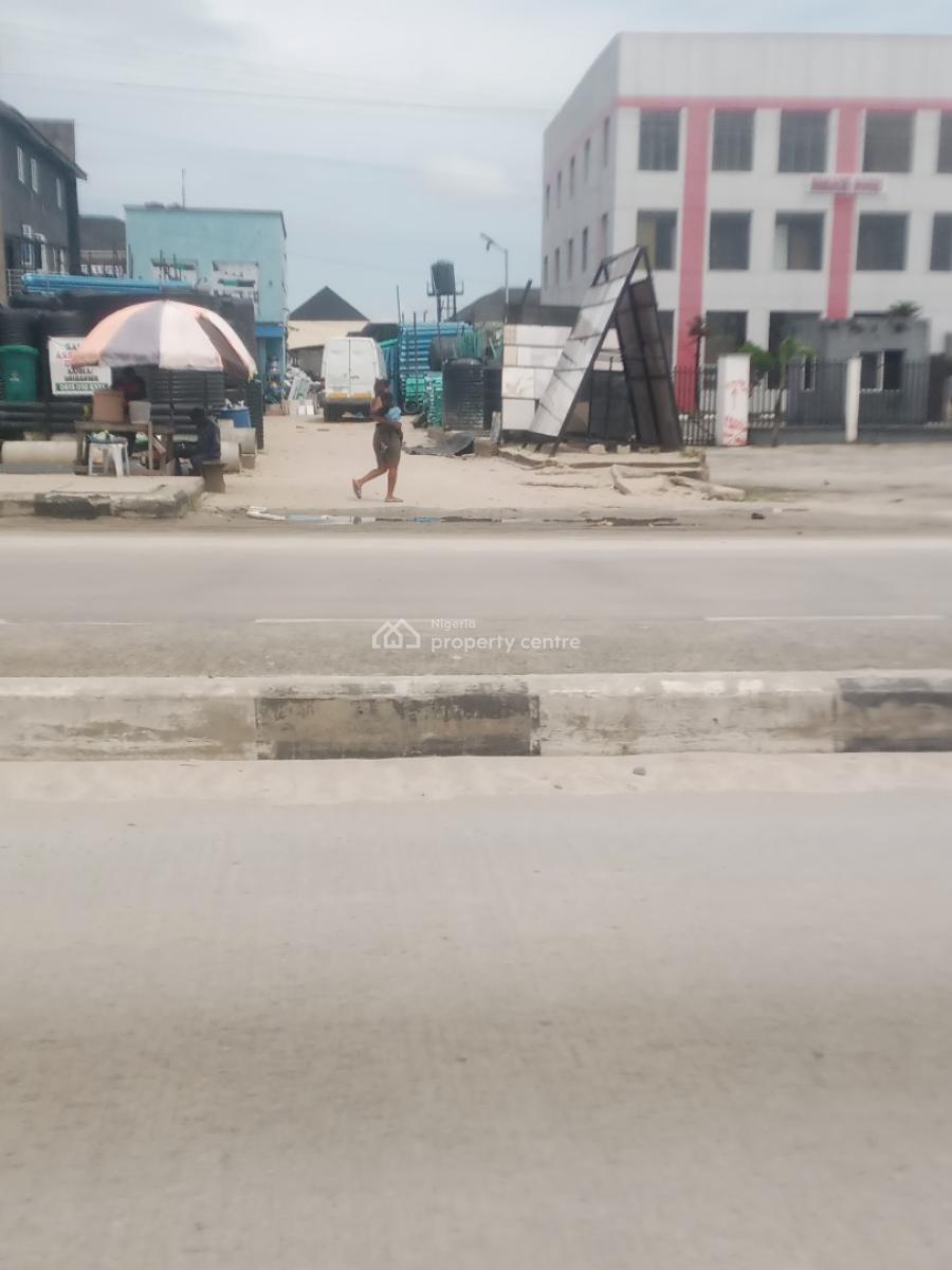 Gigantic Office Complex Plus 12890sqm Land Facing Express, Golf By Otunla, Lakowe, Ibeju Lekki, Lagos, Plaza / Complex / Mall for Sale