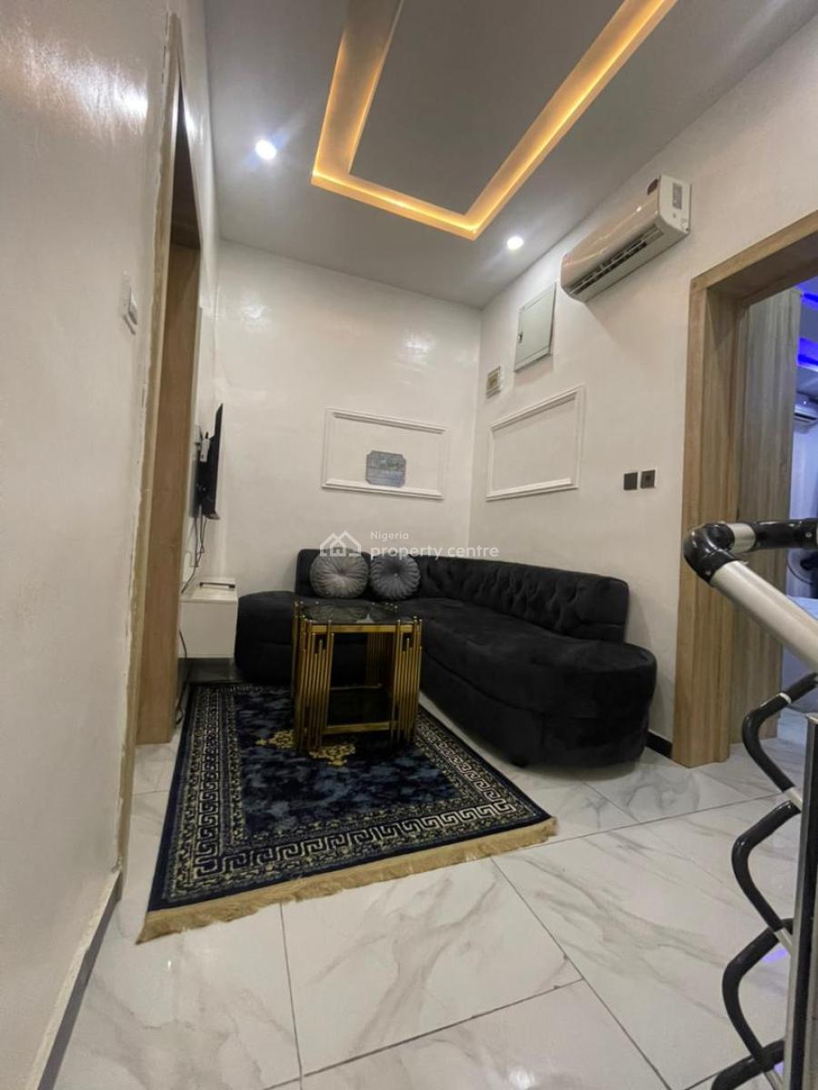 2 Bedroom Fully Furnished Apartment, Ikota Gra, Ikota, Lekki, Lagos, Flat / Apartment for Rent
