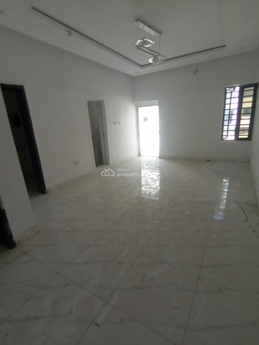 One Bedroom Flat, Alaguton, Ilaje, Ajah, Lagos, Mini Flat (room and Parlour) for Sale