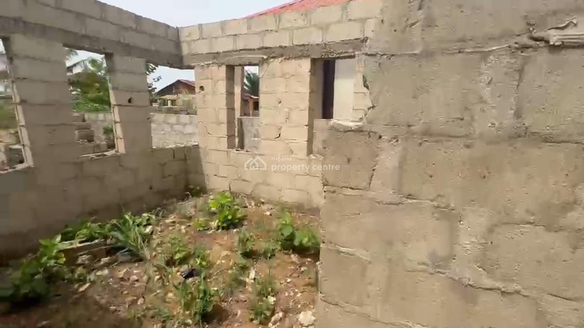 Uncompleted 3-bedroom Flat   on Half Plot of Dry Land, Mowonla, Ikorodu, Ikorodu, Lagos, Detached Bungalow for Sale