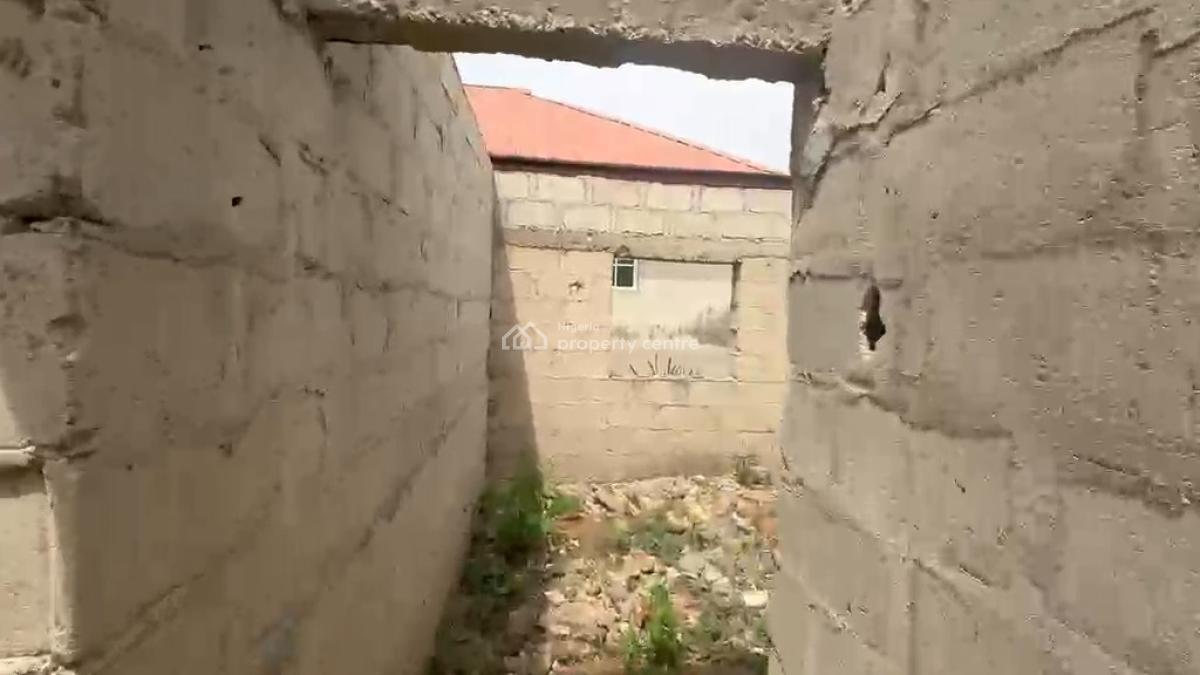 Uncompleted 3-bedroom Flat   on Half Plot of Dry Land, Mowonla, Ikorodu, Ikorodu, Lagos, Detached Bungalow for Sale