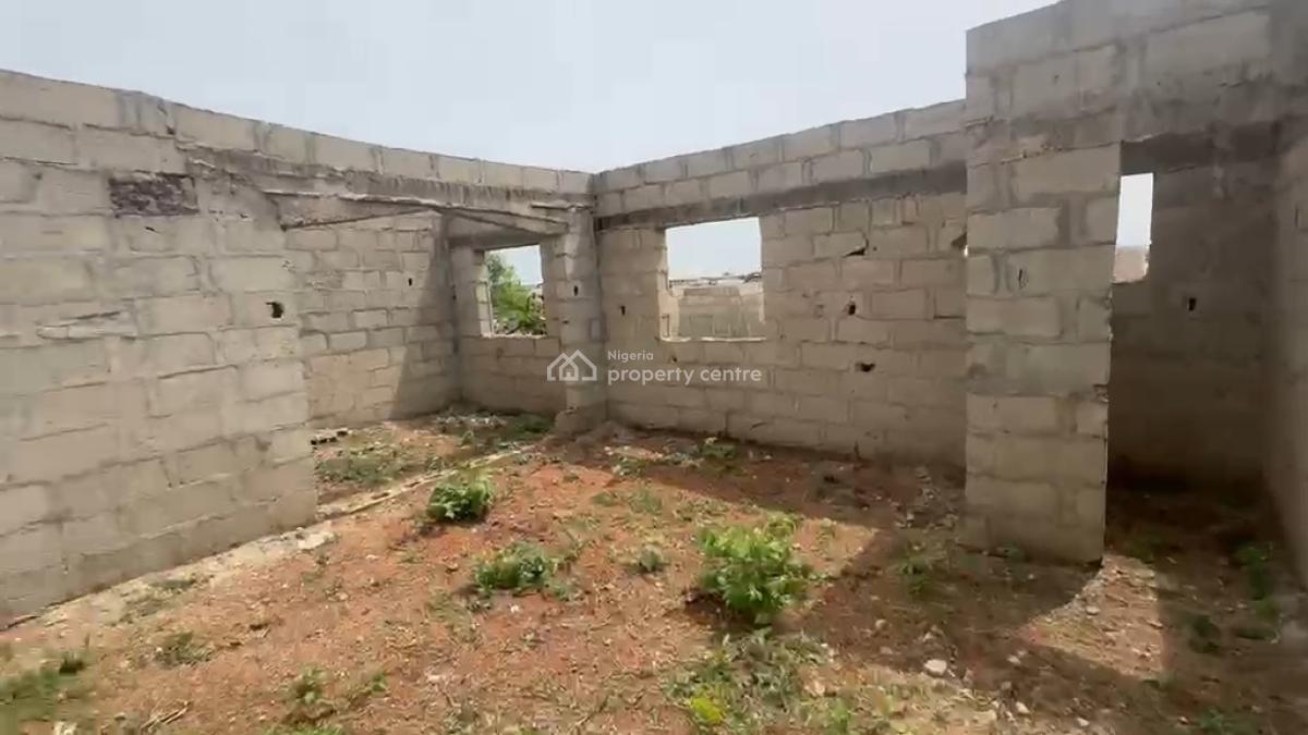 Uncompleted 3-bedroom Flat   on Half Plot of Dry Land, Mowonla, Ikorodu, Ikorodu, Lagos, Detached Bungalow for Sale