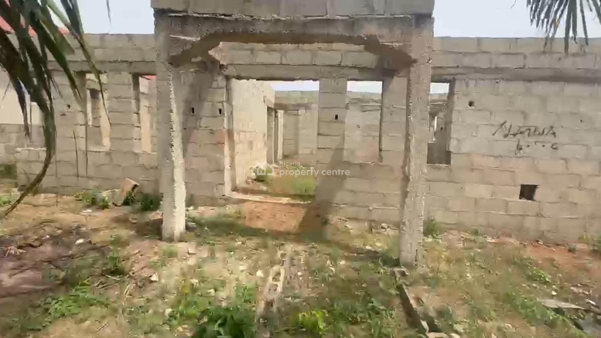 Uncompleted 3-bedroom Flat   on Half Plot of Dry Land, Mowonla, Ikorodu, Ikorodu, Lagos, Detached Bungalow for Sale