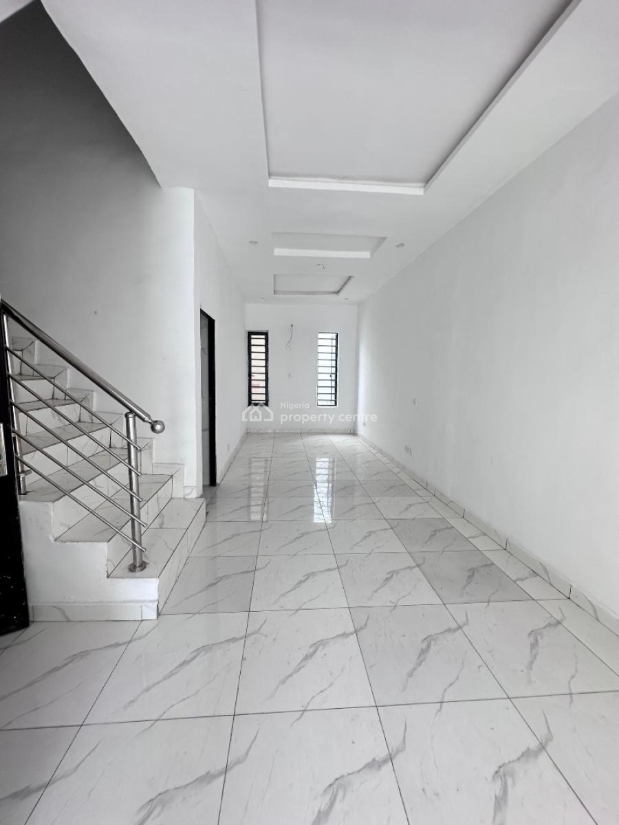 Self Serviced 3 Bedroom Terraced Duplex, General Paint, Lekki, Lagos, Terraced Duplex for Rent