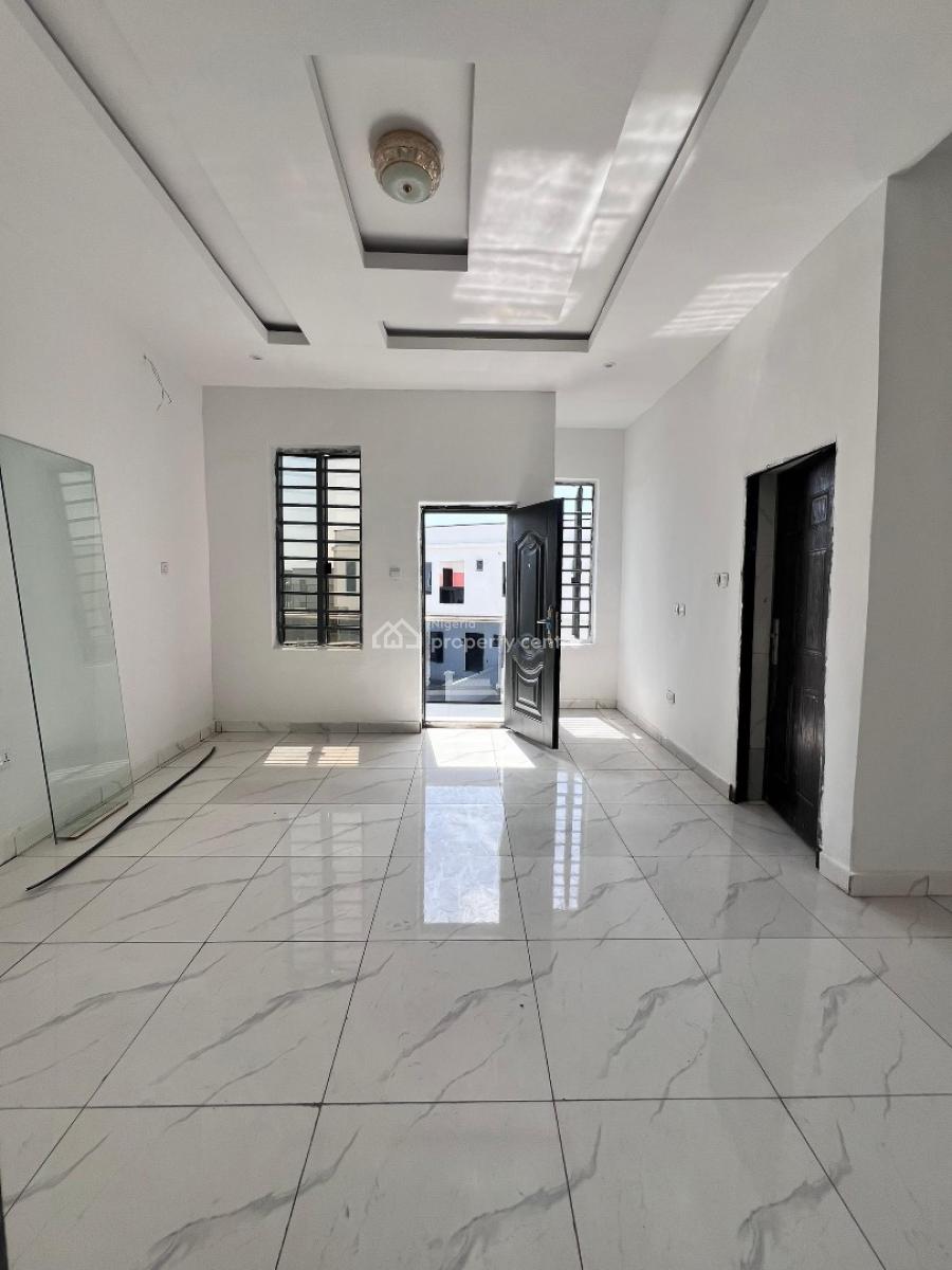 Self Serviced 3 Bedroom Terraced Duplex, General Paint, Lekki, Lagos, Terraced Duplex for Rent