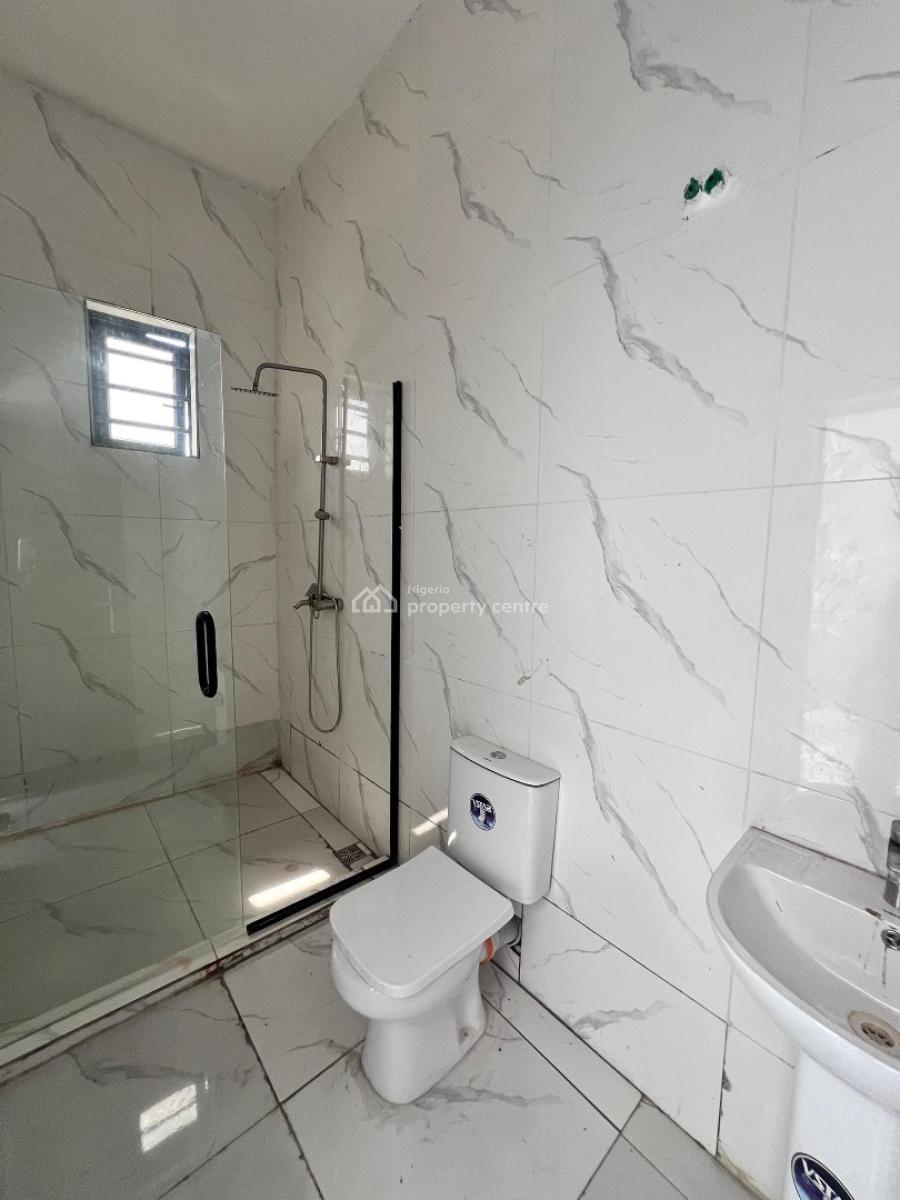 Self Serviced 3 Bedroom Terraced Duplex, General Paint, Lekki, Lagos, Terraced Duplex for Rent