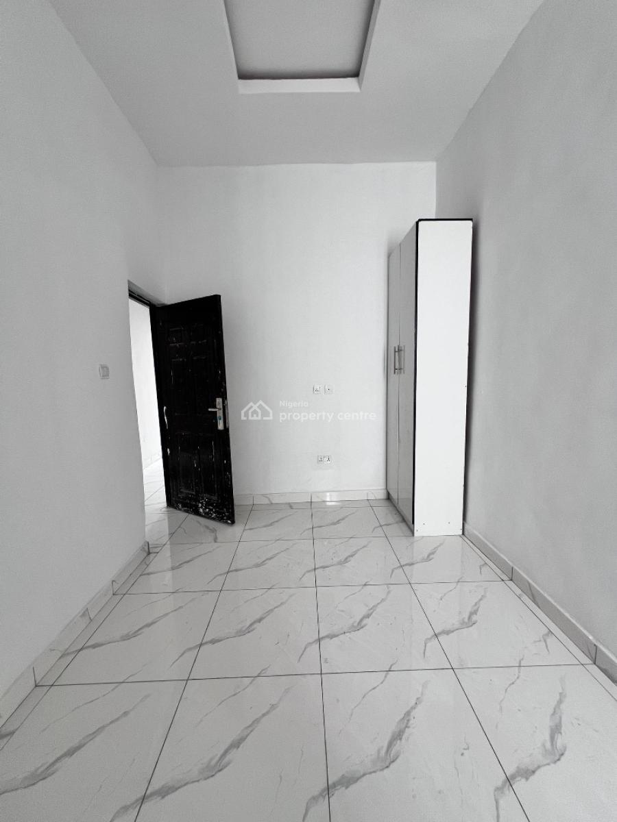 Self Serviced 3 Bedroom Terraced Duplex, General Paint, Lekki, Lagos, Terraced Duplex for Rent