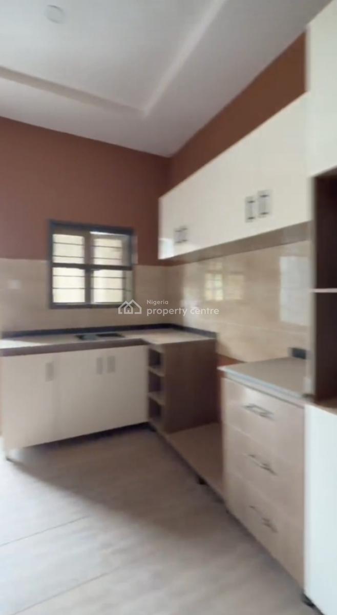 3 Bedrooms Flat with Bq, 6m Annum, Living Faith Church Environs, Katampe (main), Katampe, Abuja, Flat / Apartment for Rent
