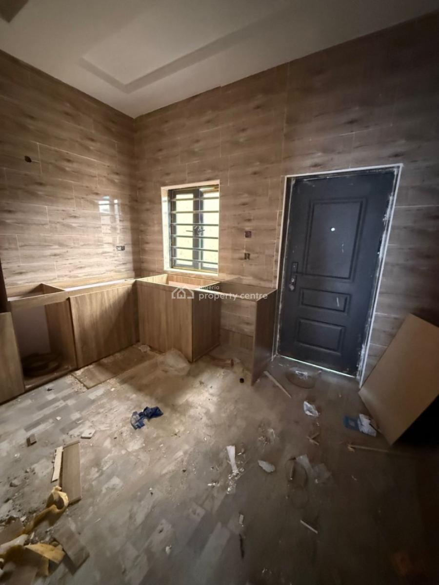 4 Bedroom Semi-detached Situated, Anthony, Maryland, Lagos, Semi-detached Duplex for Sale