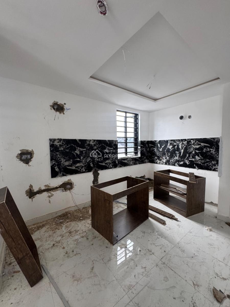 Two (2) Bedroom Apartment, Lekki, Lagos, Flat / Apartment for Rent