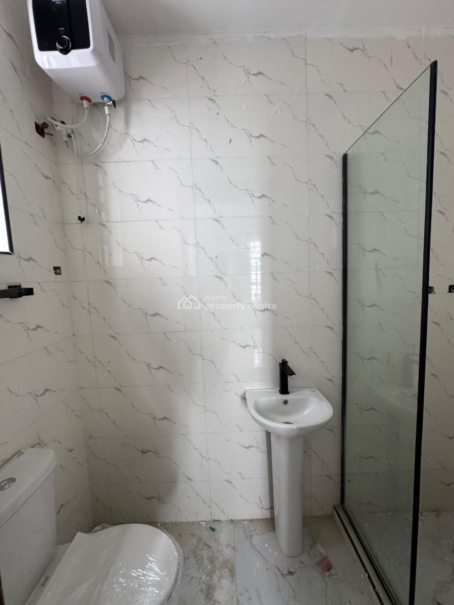 Two (2) Bedroom Apartment, Lekki, Lagos, Flat / Apartment for Rent