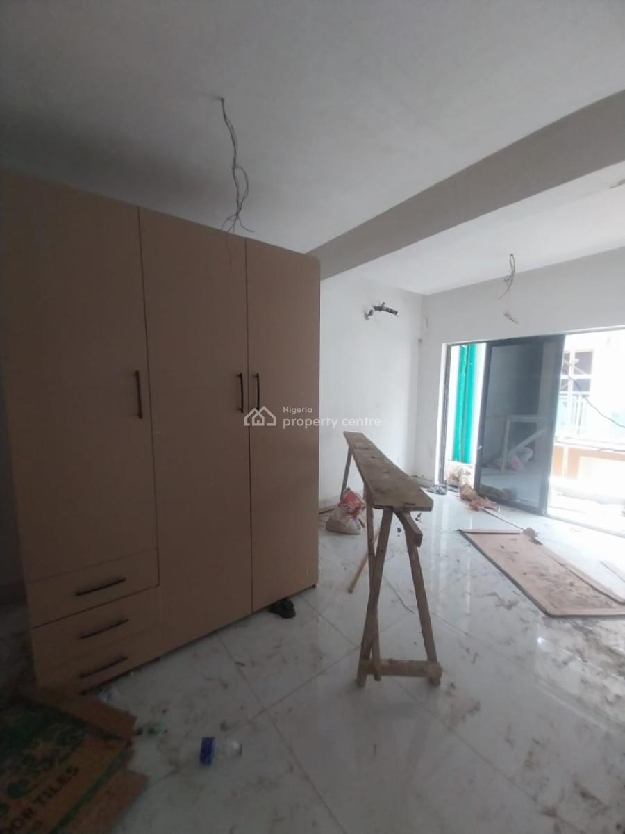 Massive Newly Built Miniflat Upstairs with Two Toilets  Fitted Kitchen, Off Admiralty Way, Lekki Phase 1, Lekki, Lagos, Mini Flat (room and Parlour) for Sale