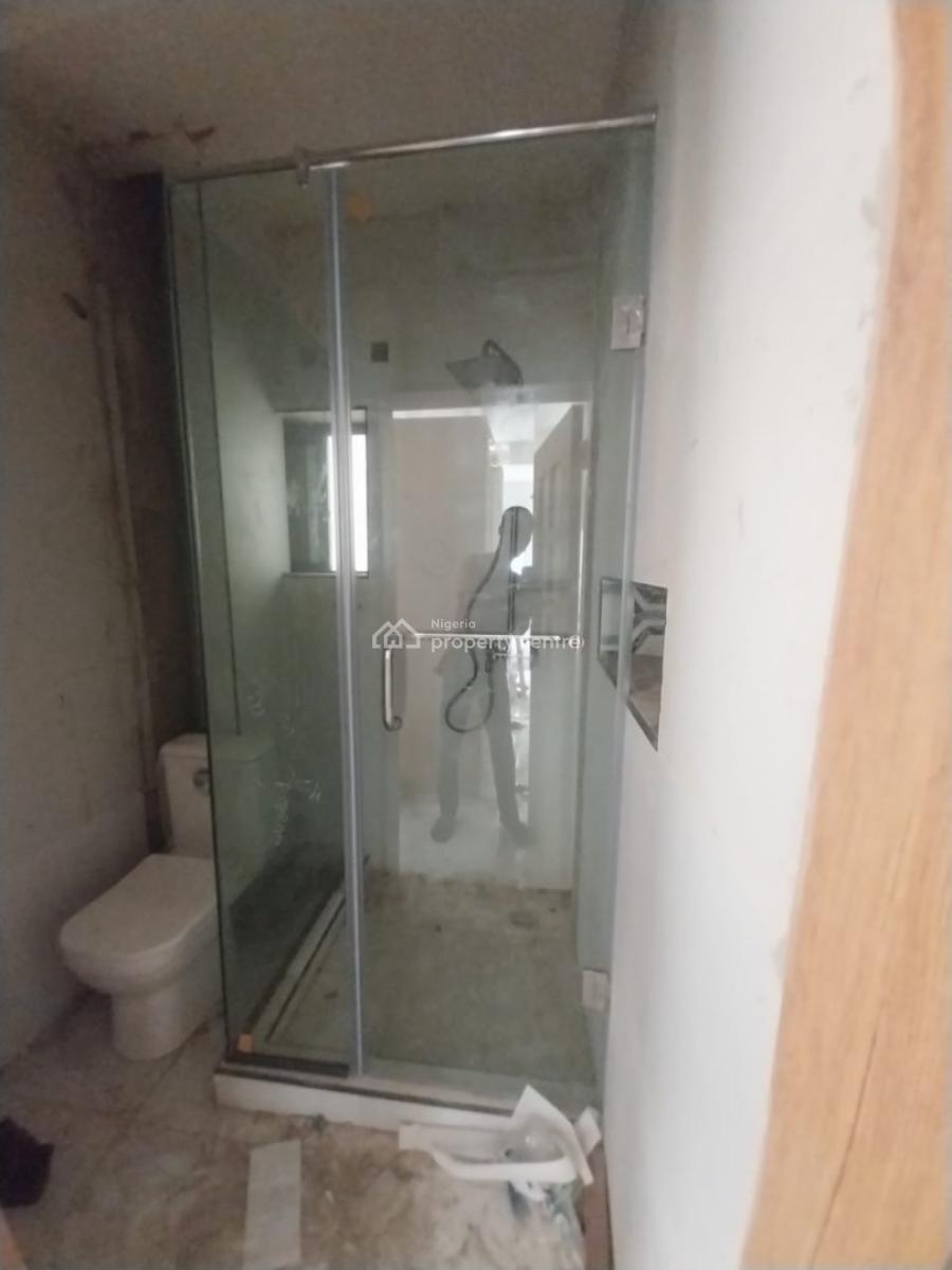 Massive Newly Built Miniflat Upstairs with Two Toilets  Fitted Kitchen, Off Admiralty Way, Lekki Phase 1, Lekki, Lagos, Mini Flat (room and Parlour) for Sale