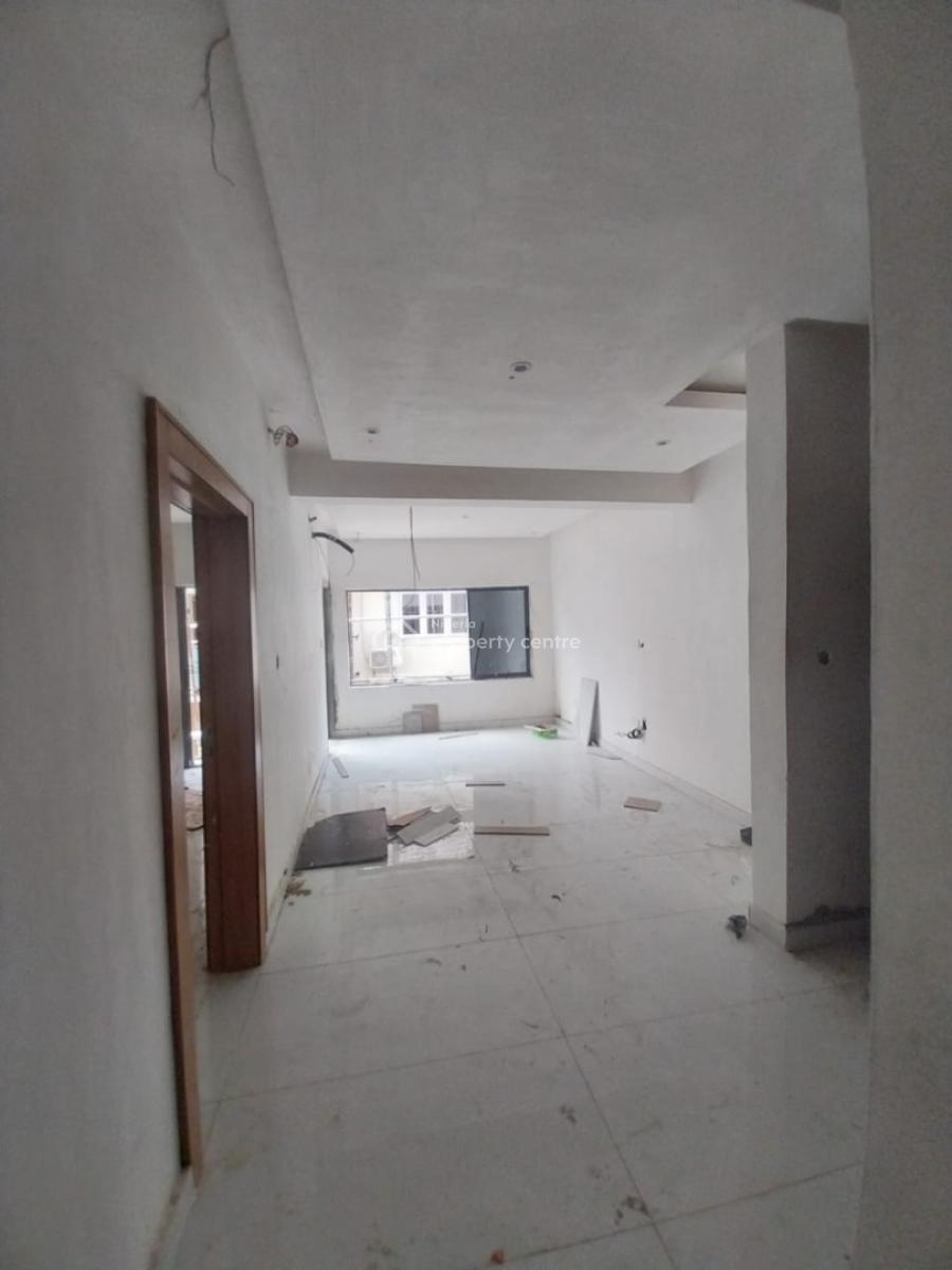 Massive Newly Built Miniflat Upstairs with Two Toilets  Fitted Kitchen, Off Admiralty Way, Lekki Phase 1, Lekki, Lagos, Mini Flat (room and Parlour) for Sale