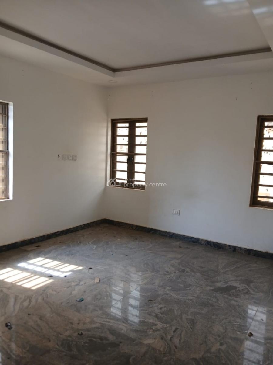 Tastefully Finished and Renovated 3 Bedroom Flat with Bq, Off American International School, Durumi, Abuja, Flat / Apartment for Rent