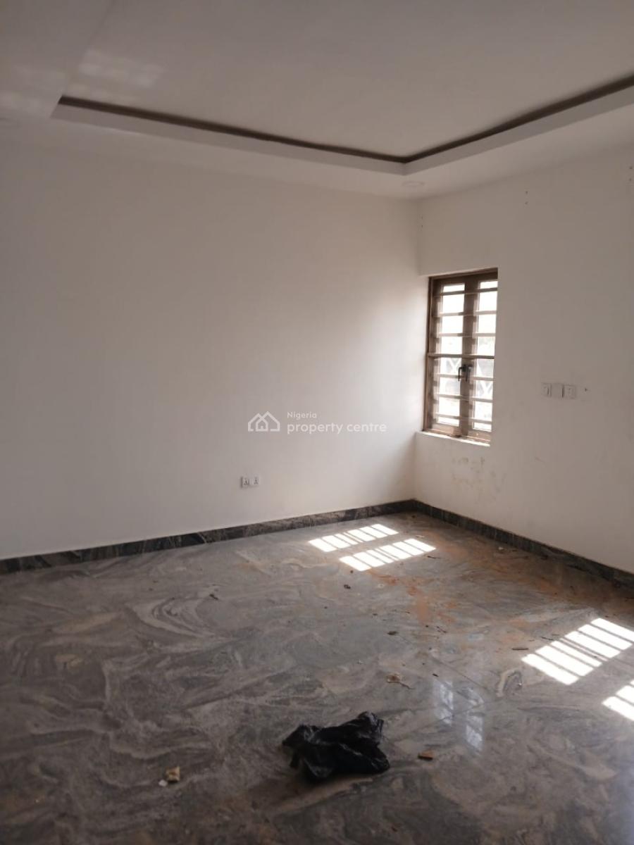 Tastefully Finished and Renovated 3 Bedroom Flat with Bq, Off American International School, Durumi, Abuja, Flat / Apartment for Rent