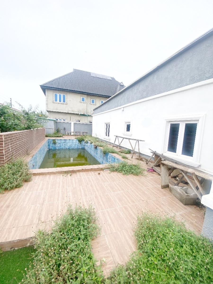a Well Maintained Spacious 5 Bedroom Fully Detached Duplex with Bq, Gra Phase 1, Magodo, Lagos, Detached Duplex for Sale