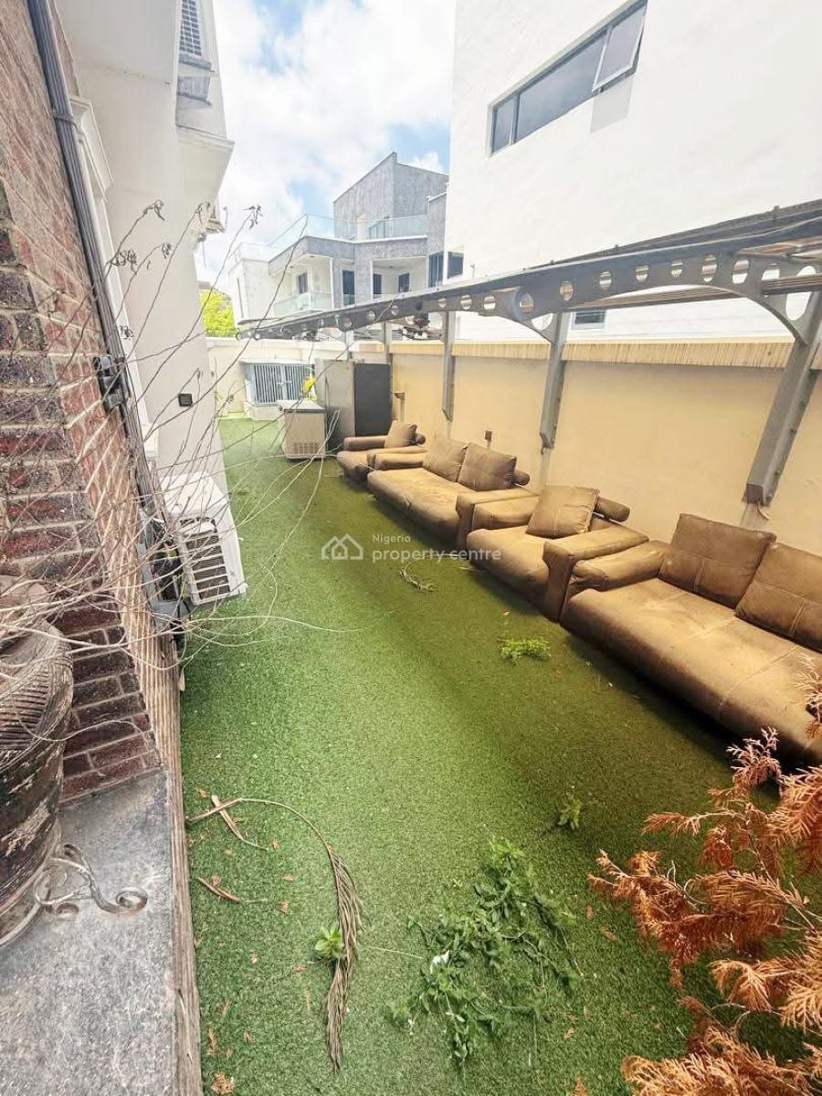 Mansion Sitting on 1000sqm, Pinnock Estate, Osapa, Lekki, Lagos, Detached Duplex for Sale