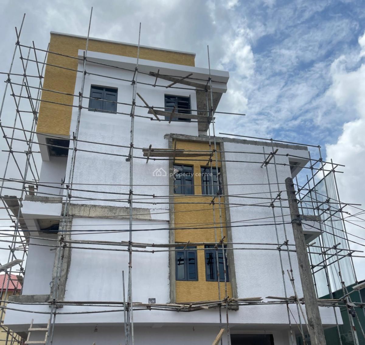 Spacious Standard Studio Apartment, Off Cole Street, Via Olufemi Ogunlana Drive, Surulere, Lagos, Self Contain (single Rooms) for Sale