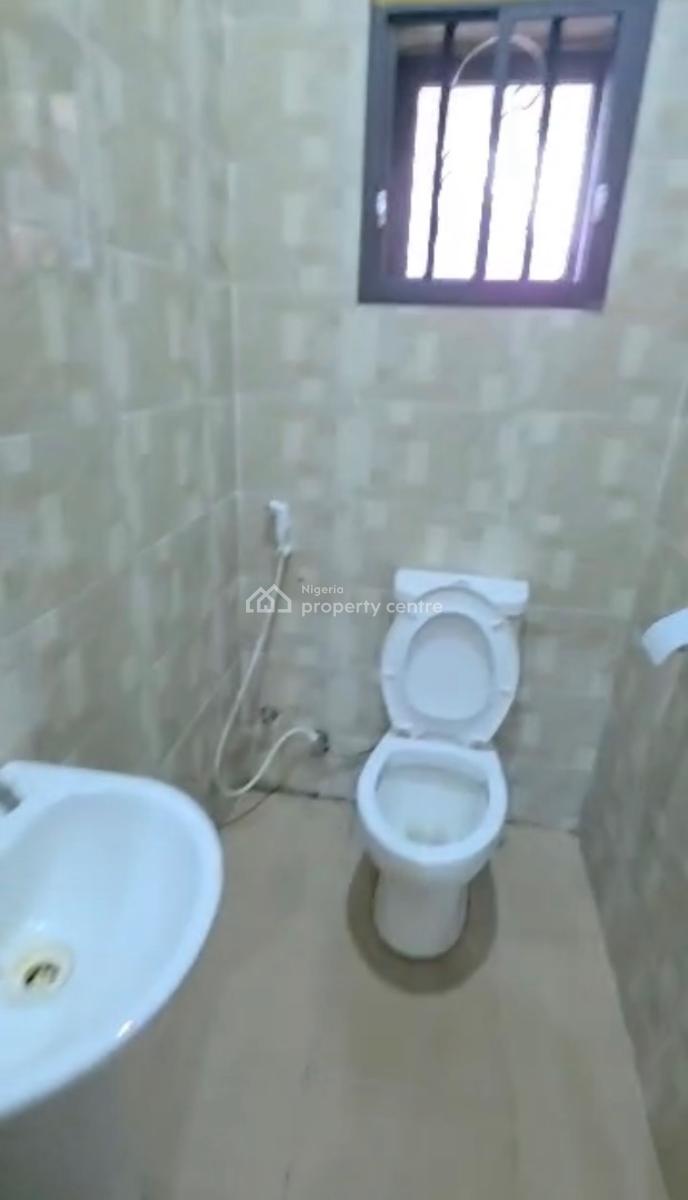 Standard Spacious 2 Bedroom Apartment with Guest Toilet, Apo Primary/wumba District, Apo, Abuja, Flat / Apartment for Rent