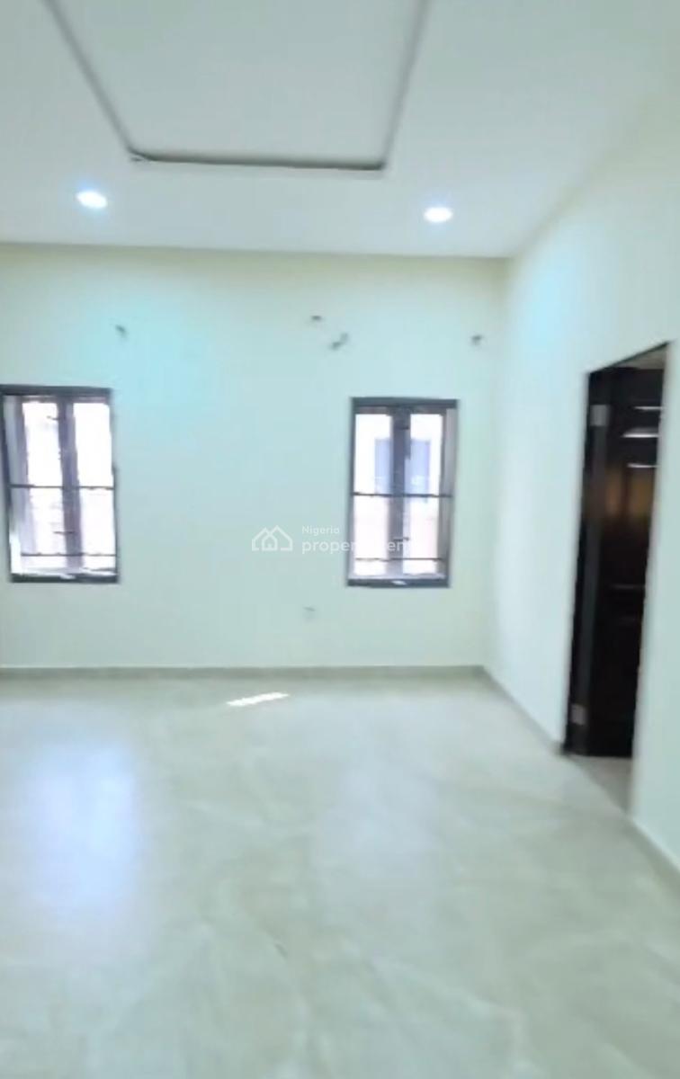 Standard Spacious 2 Bedroom Apartment with Guest Toilet, Apo Primary/wumba District, Apo, Abuja, Flat / Apartment for Rent