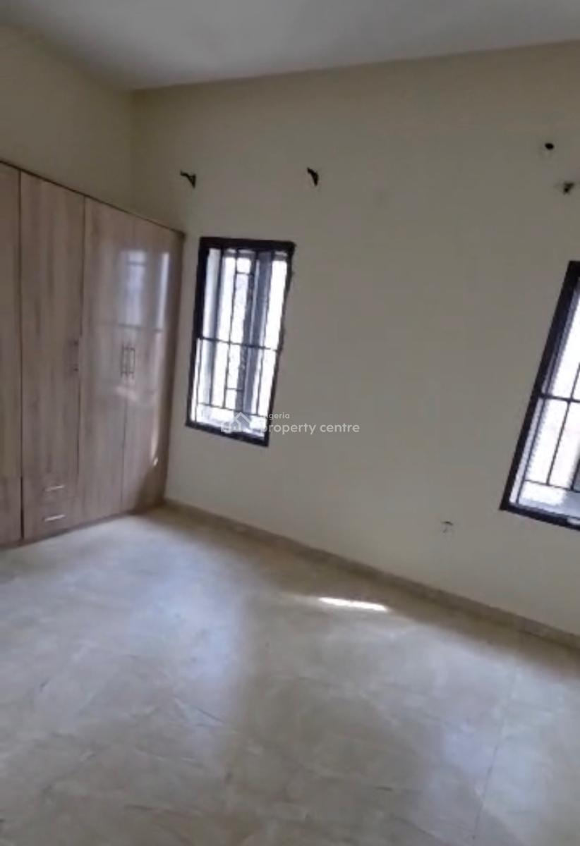 Standard Spacious 2 Bedroom Apartment with Guest Toilet, Apo Primary/wumba District, Apo, Abuja, Flat / Apartment for Rent