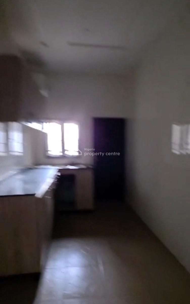Standard Spacious 2 Bedroom Apartment with Guest Toilet, Apo Primary/wumba District, Apo, Abuja, Flat / Apartment for Rent