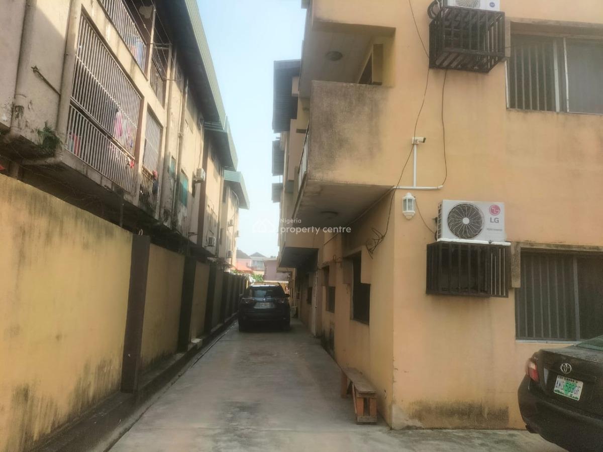 Very Decent 6nos 4bedro Flat at Ajao Estate Isolo, Off International Airport Road Ajao Estate, Isolo, Lagos, Flat / Apartment for Sale