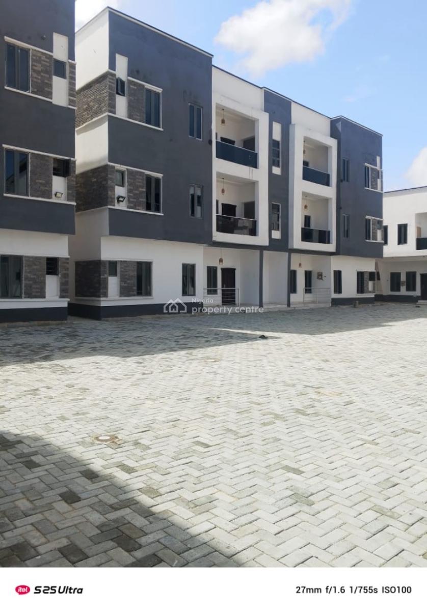 3 Bedroom Flat Upstairs, Alaguton, Ilaje, Ajah, Lagos, Flat / Apartment for Sale