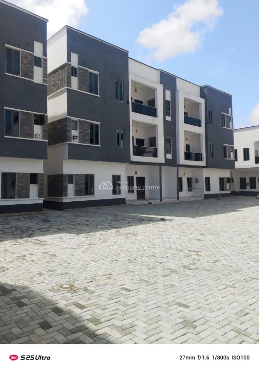 3 Bedroom Flat Upstairs, Alaguton, Ilaje, Ajah, Lagos, Flat / Apartment for Sale