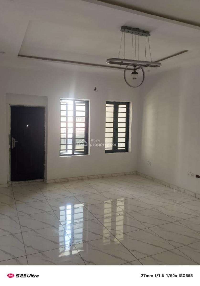 3 Bedroom Flat Upstairs, Alaguton, Ilaje, Ajah, Lagos, Flat / Apartment for Sale
