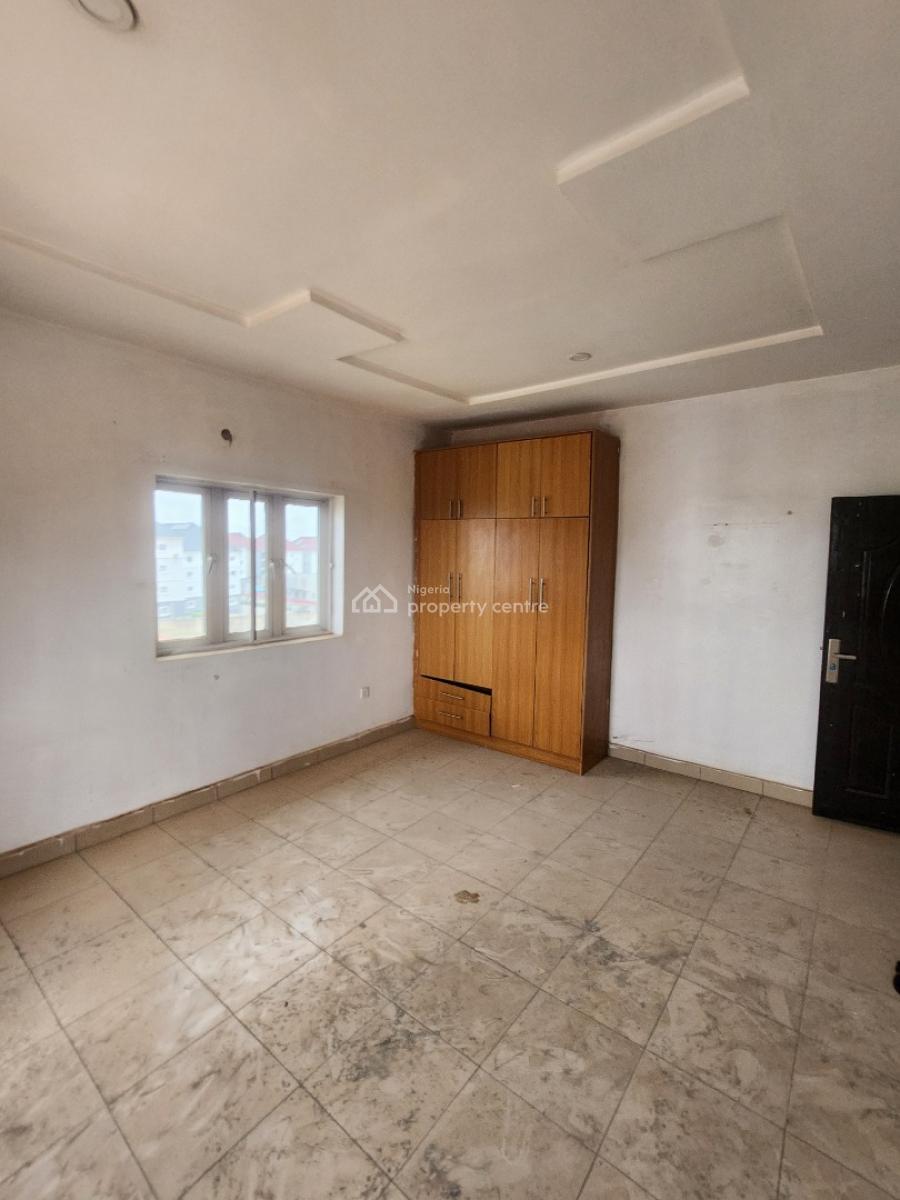 Nice Spacious 2 Bedroom Flat, Tarred Rd, Wuye Main(tarred Rd), Wuye, Abuja, Flat / Apartment for Rent