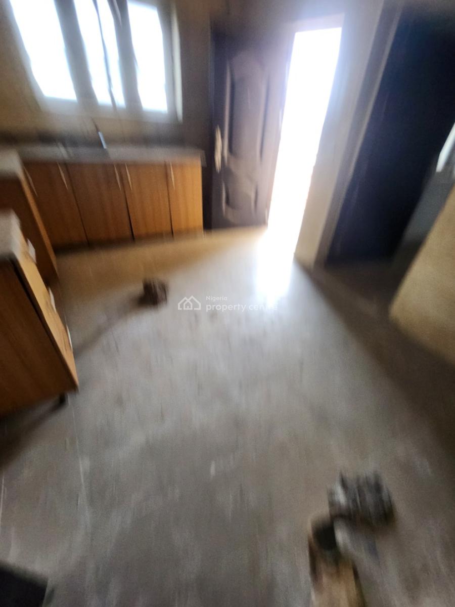 Nice Spacious 2 Bedroom Flat, Tarred Rd, Wuye Main(tarred Rd), Wuye, Abuja, Flat / Apartment for Rent