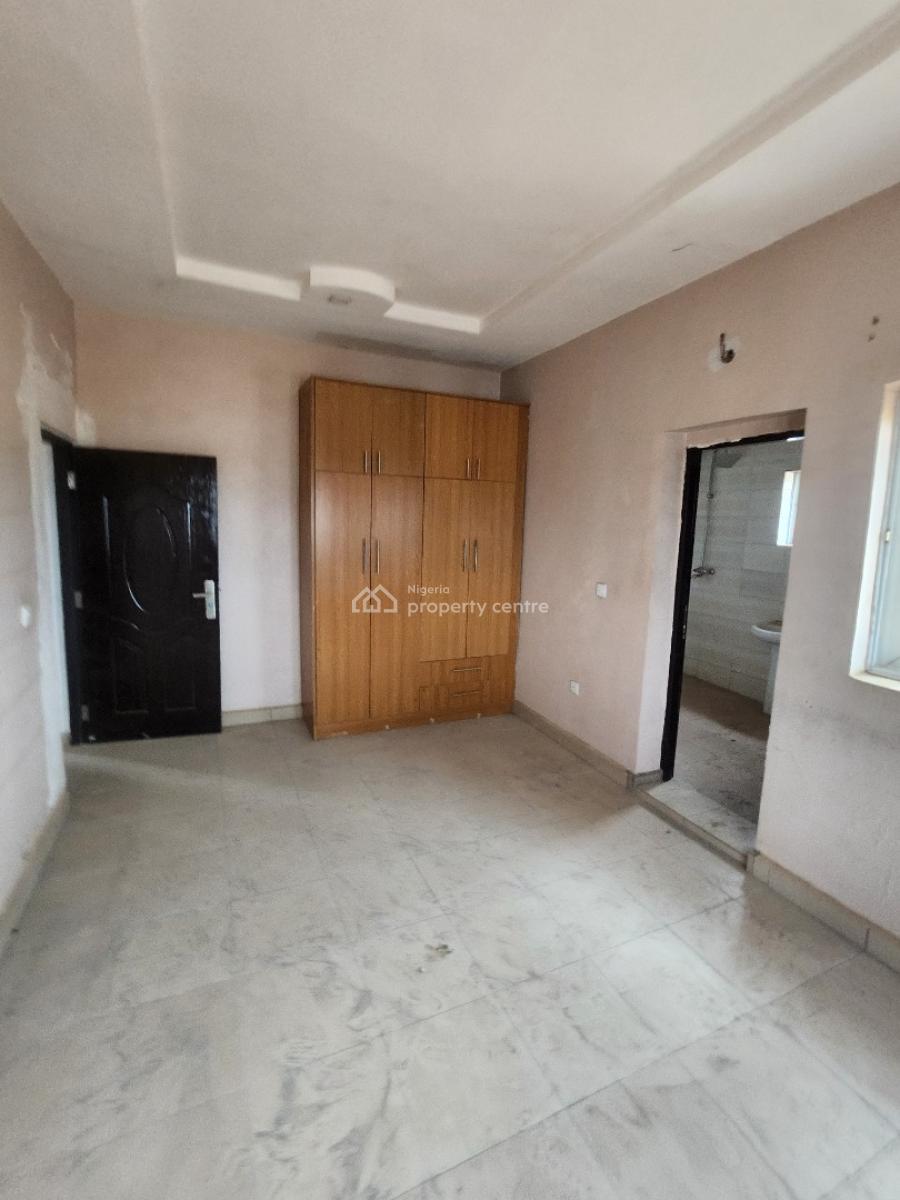 Nice Spacious 2 Bedroom Flat, Tarred Rd, Wuye Main(tarred Rd), Wuye, Abuja, Flat / Apartment for Rent