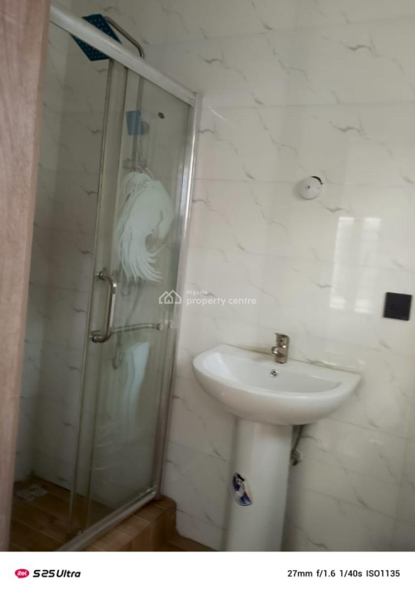 2 Bedroom Flat, Alaguton, Ilaje, Ajah, Lagos, Flat / Apartment for Sale