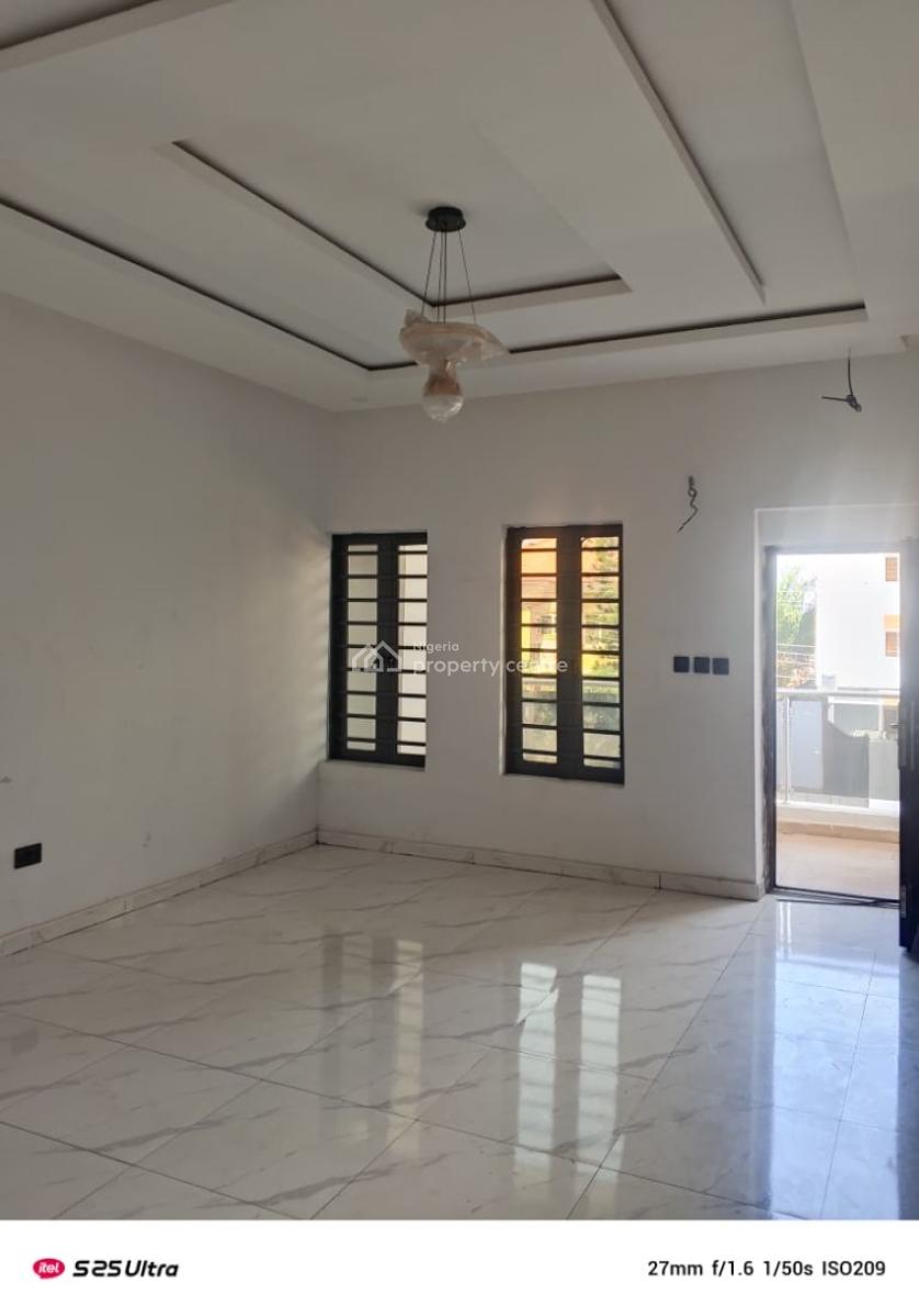 2 Bedroom Flat, Alaguton, Ilaje, Ajah, Lagos, Flat / Apartment for Sale