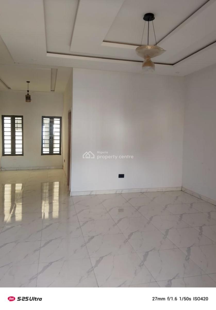 2 Bedroom Flat, Alaguton, Ilaje, Ajah, Lagos, Flat / Apartment for Sale