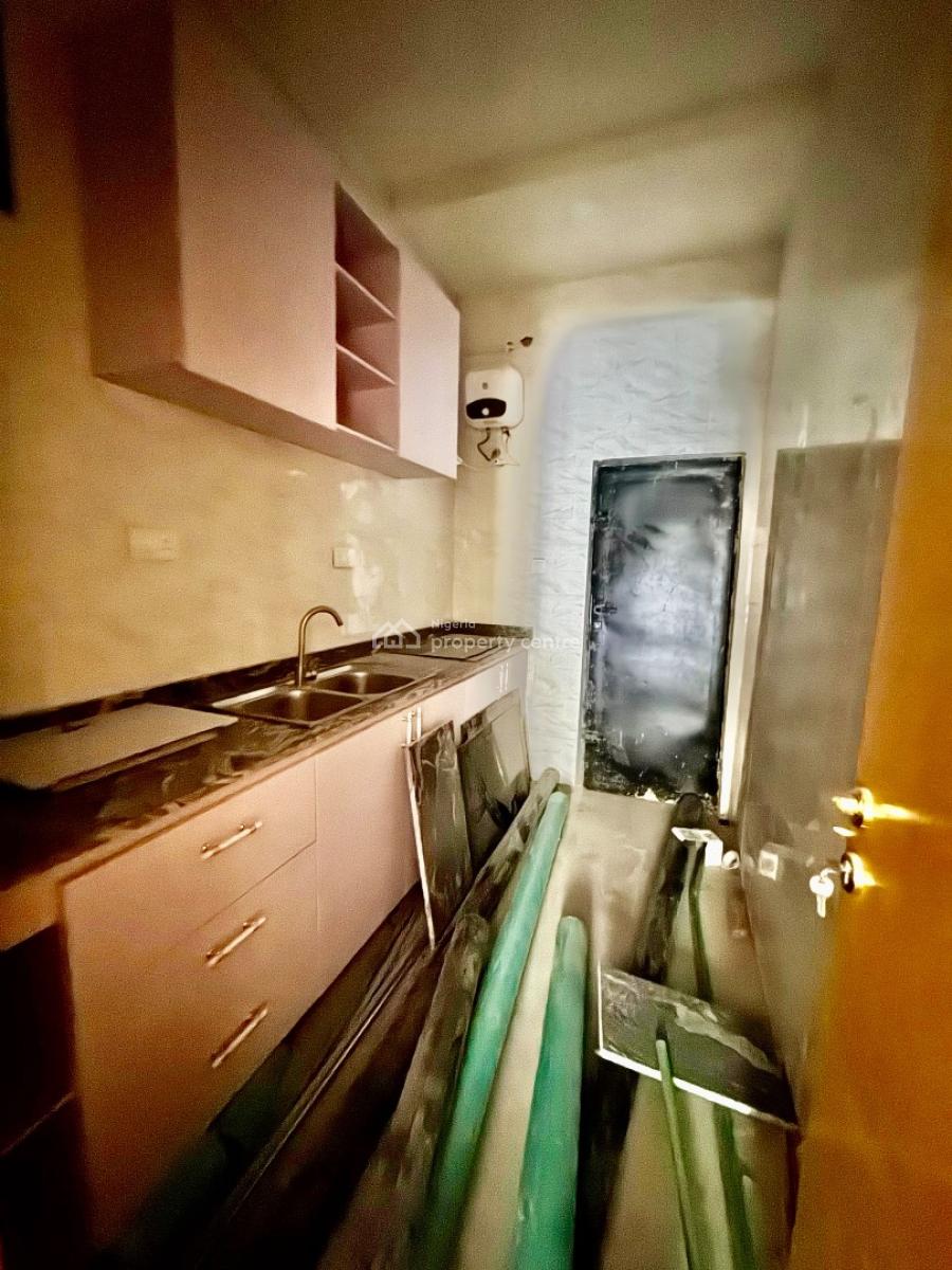 Newly Built: Luxury and Spacious Upstairs, Ogombo, Ajah, Lagos, Flat / Apartment for Rent