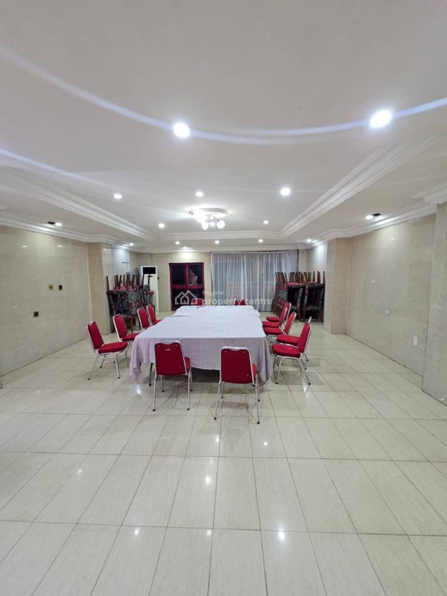 30-50 Person Hall Capacity, Wuse 2, Abuja, Conference / Meeting / Training Room for Rent