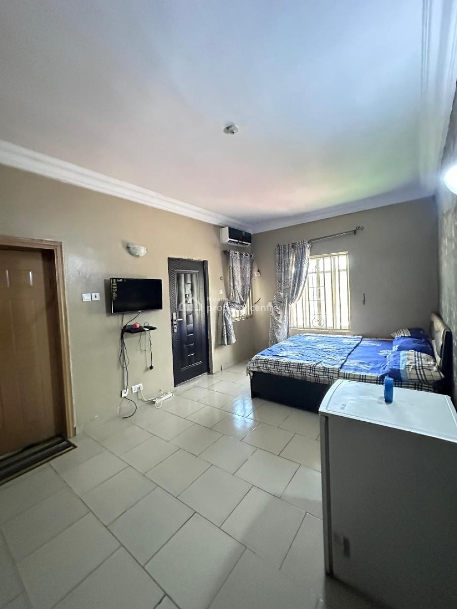 1 Bedroom Maisonette, General Paint, Ajah, Lagos, Hotel / Guest House Short Let