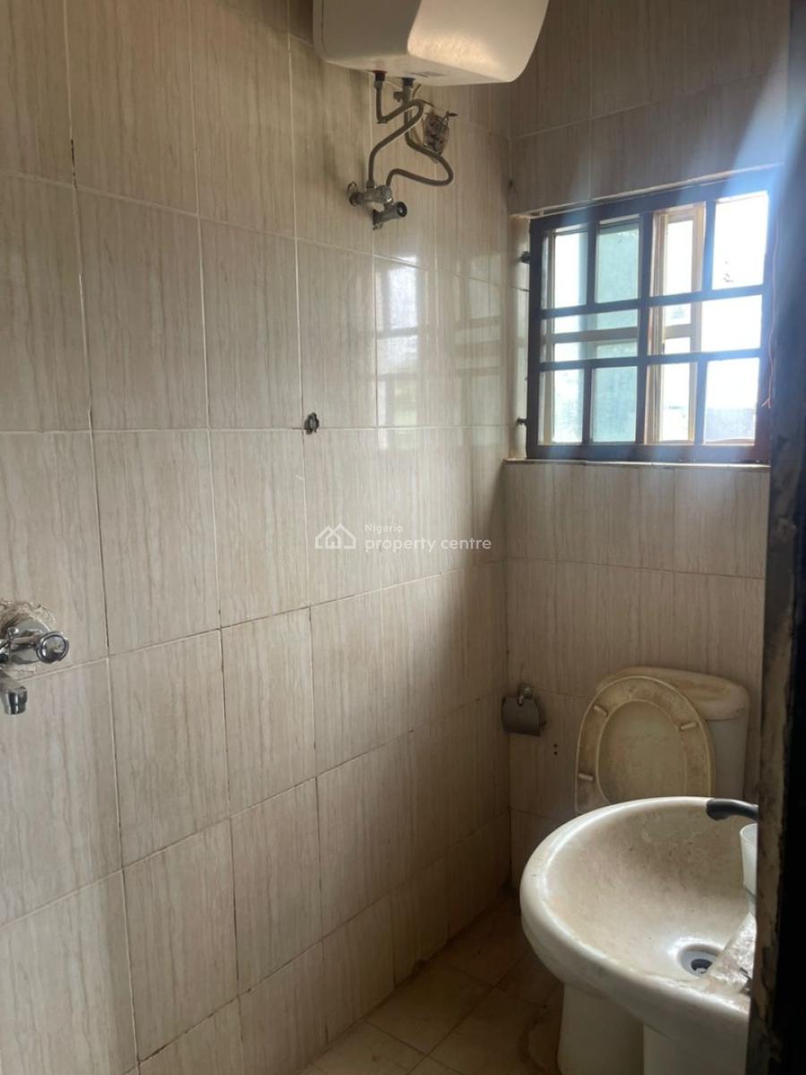 Spacious 2 Bedroom Flat in an Estate, Dawaki, Gwarinpa, Abuja, Flat / Apartment for Rent