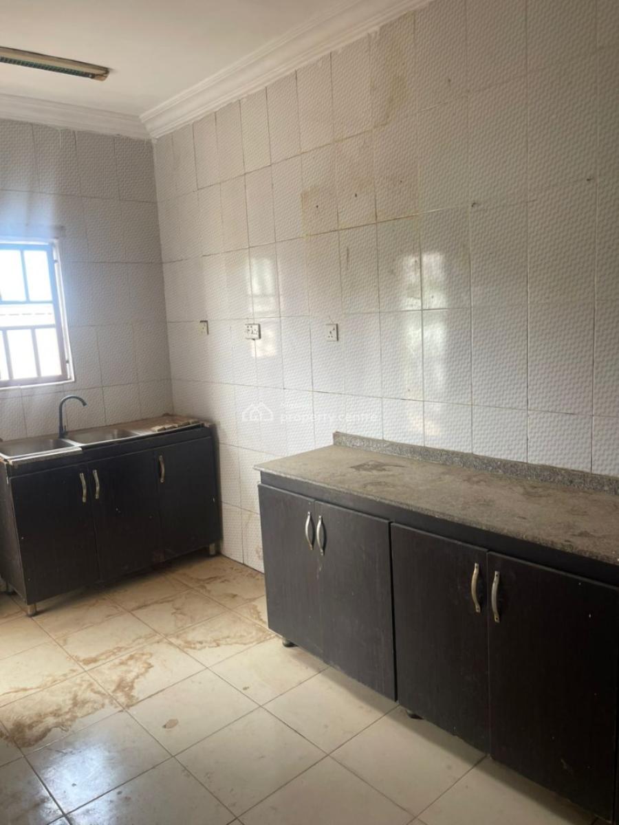 Spacious 2 Bedroom Flat in an Estate, Dawaki, Gwarinpa, Abuja, Flat / Apartment for Rent
