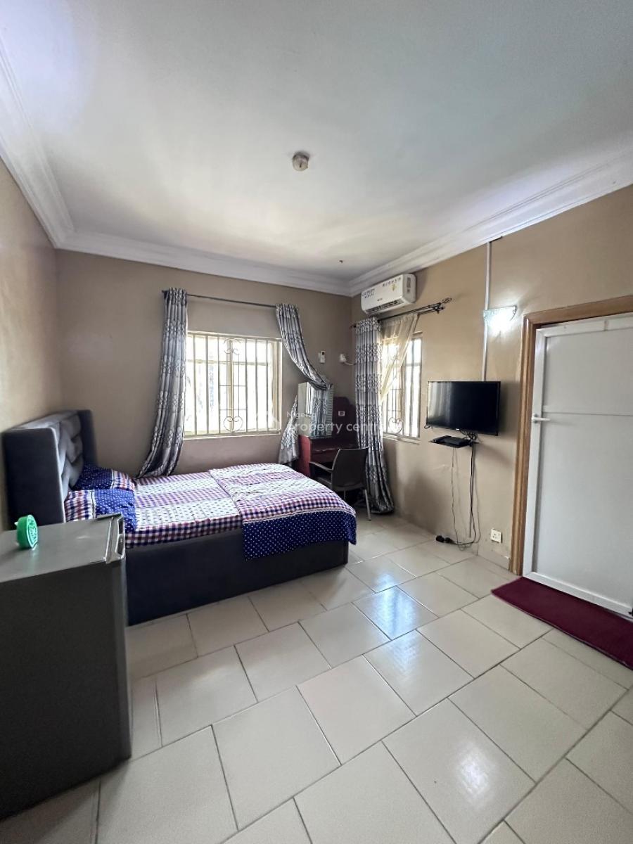 2 Bedroom Maisonette, General Paint, Ajah, Lagos, Hotel / Guest House Short Let