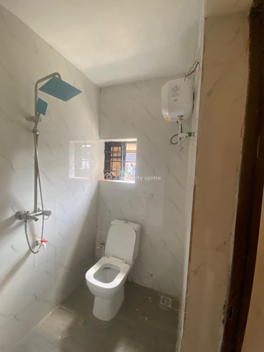Serviced 3 Bedroom Flat, Behind Maryland Mall, Sunmola Street, Maryland, Lagos, Flat / Apartment for Rent