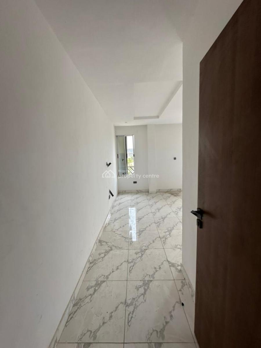 Two Bedroom Flat with Aircon, Elevator and Swimming Pool, Ilasan, Lekki, Lagos, Flat / Apartment for Rent